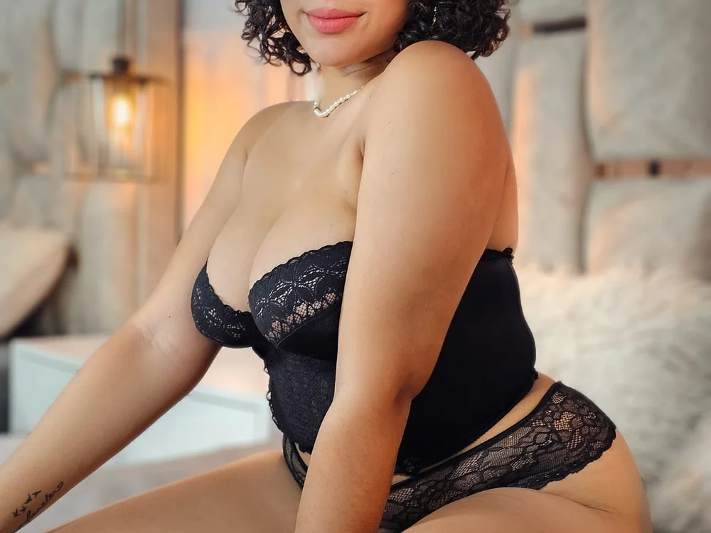ห้องแชทออฟไลน์ของ Emma-BigBoobs