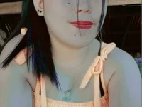 JuicyPussie4u's Offline Chat Room