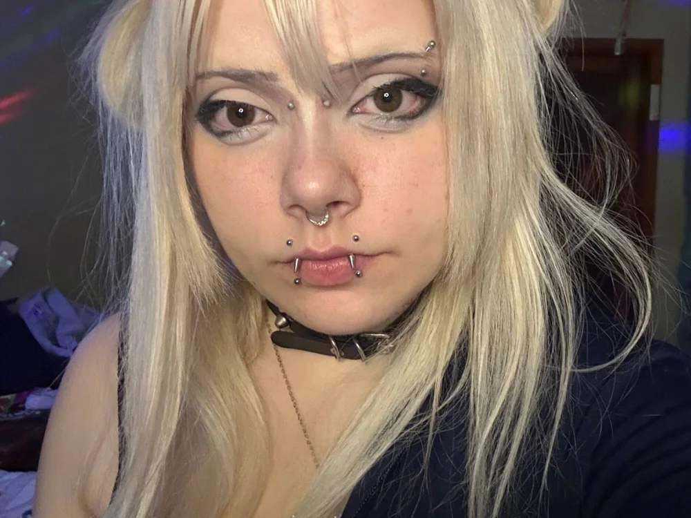 SusannAlai Offline XXX-chat