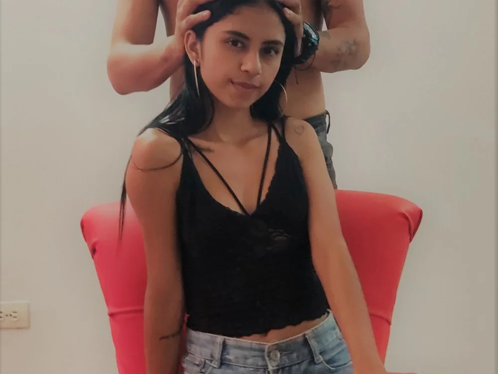 Dona_and_Carl Chat XXX Ngoại tuyến