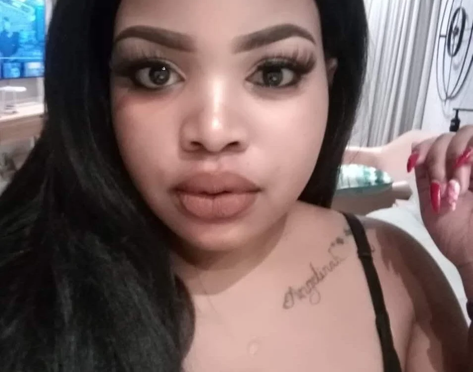Offline chat soba modela PeachesB