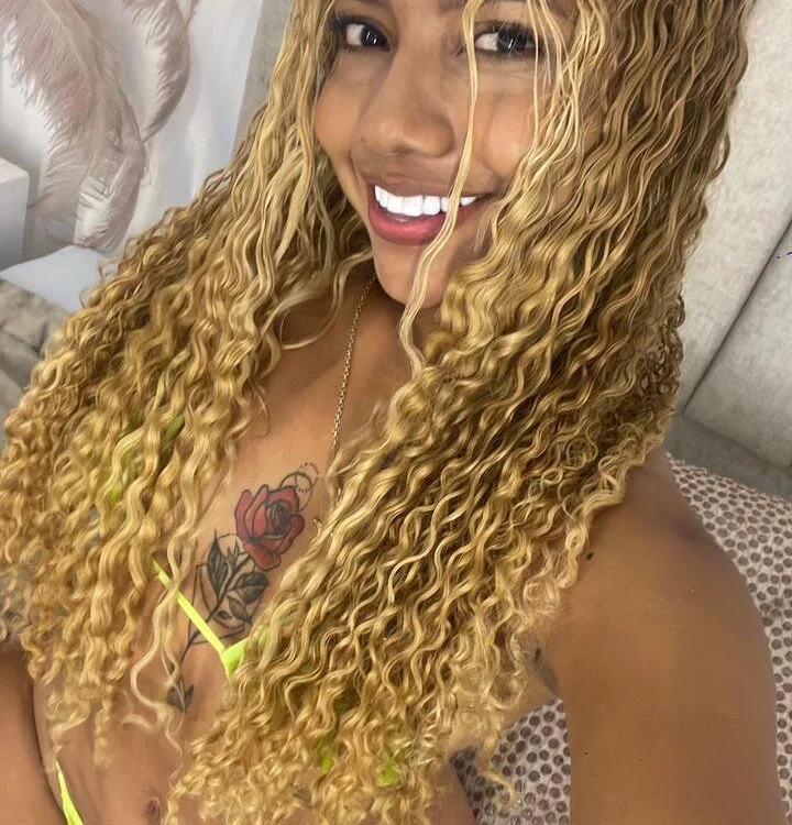 Chat XXX offline de Nikki_Angel_