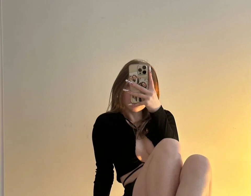 polly_luna's Offline XXX Chat