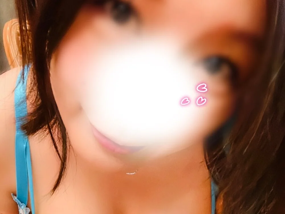 chan_sen12's Offline XXX Chat