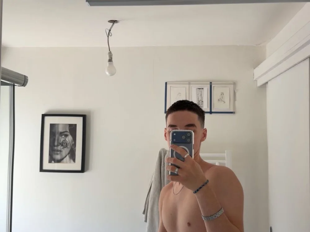 חדר צ'אט לא מקוון של muchochhh