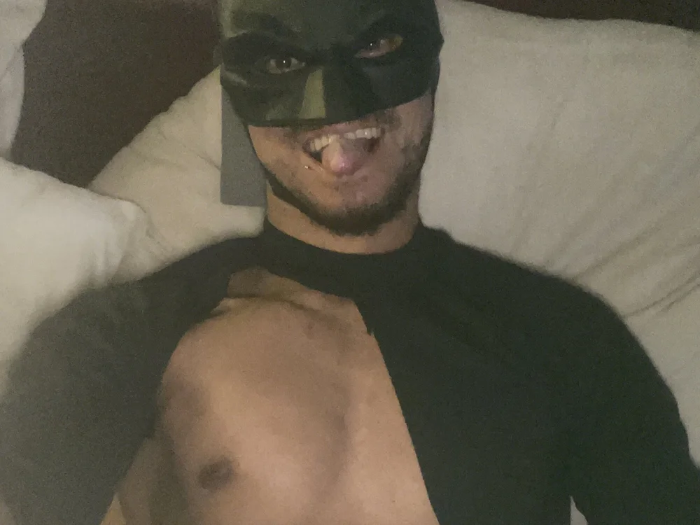 yummyBaTdaddy offline chatrum