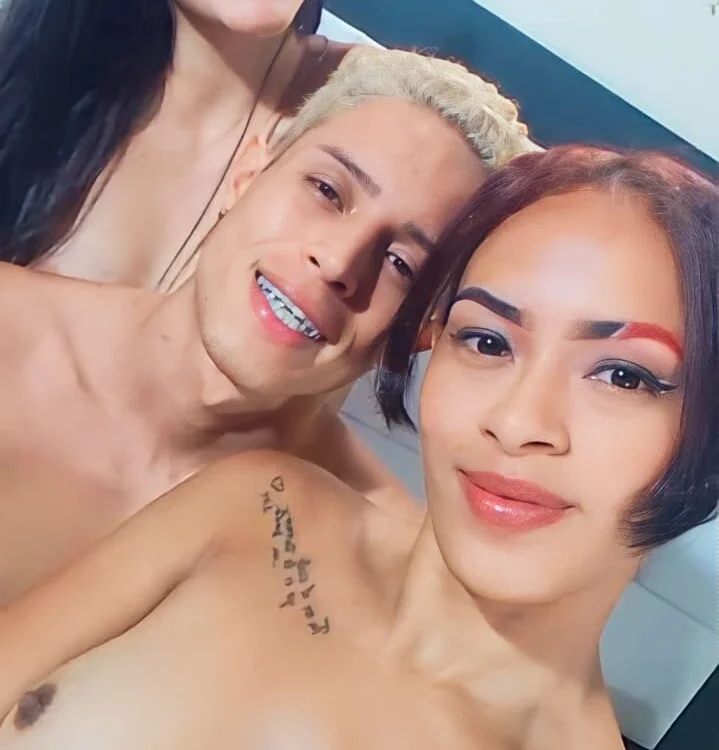 Interracial_Destruction's Offline Chat Room