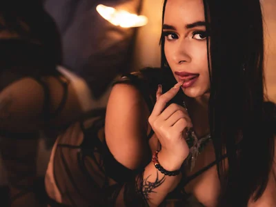 Megan_sstone_ Female Shaved Cam Strip
