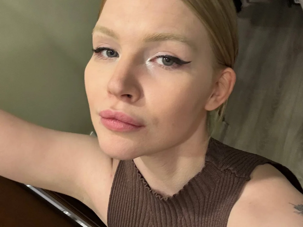 elissweetie's Offline XXX Chat
