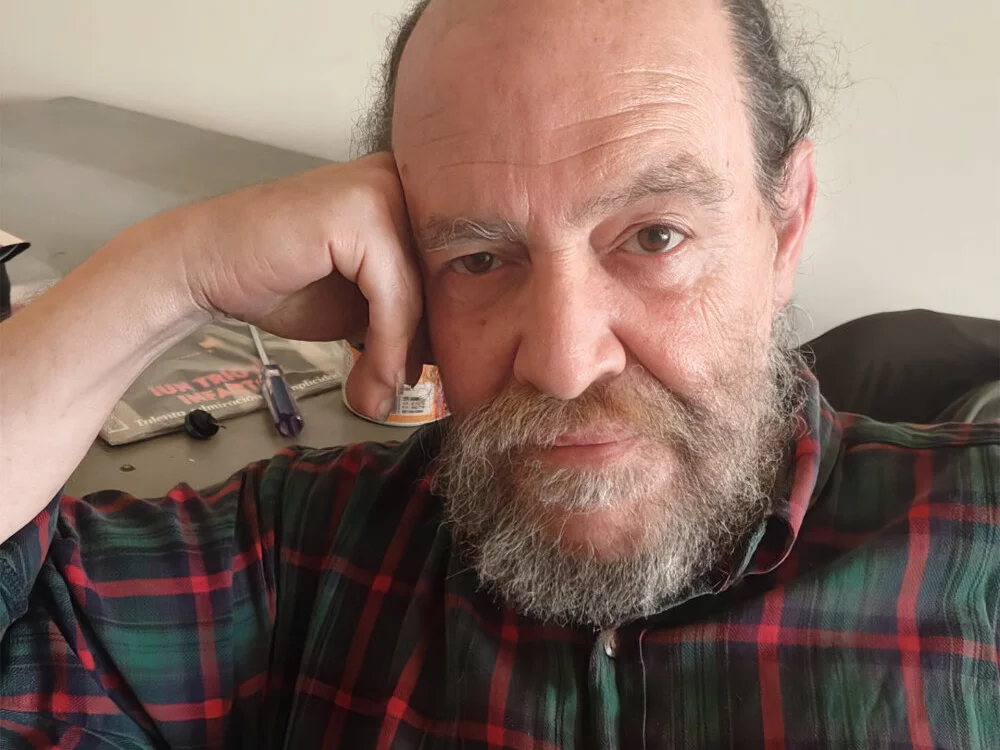 Uncle_Hottie Chat XXX offline