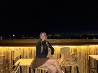RoseMarin09 — live female cam