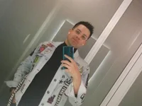 Model Latin_boy_surprisee