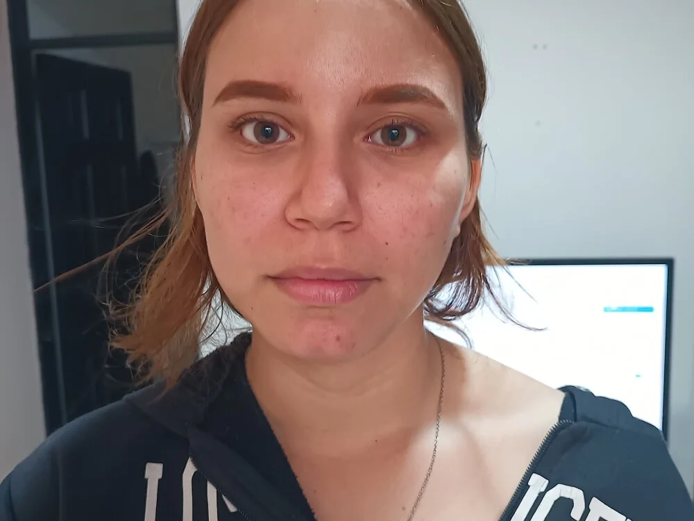 دردشة lunahototinparis18 الجنسية دون اتصال