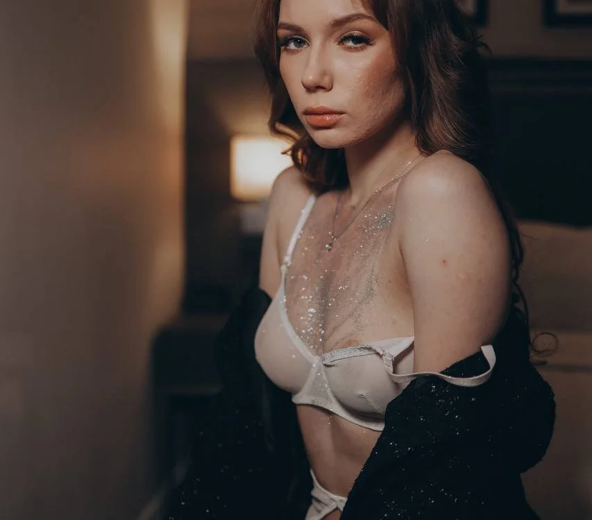 Annbarbiee's Offline XXX Chat