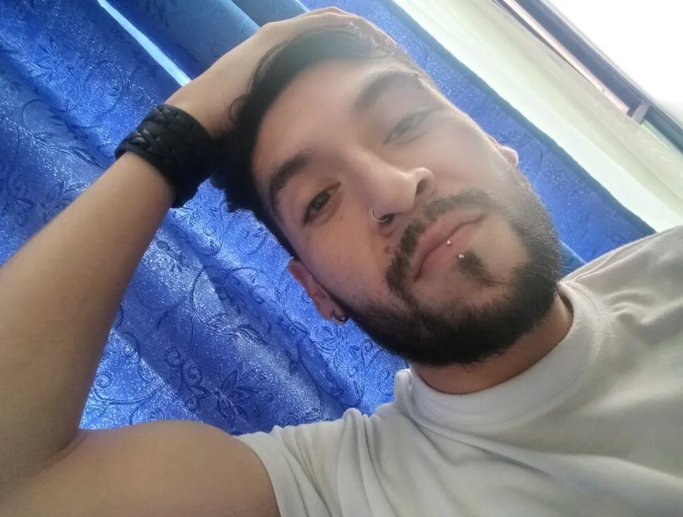 Aithor_tilla's Offline XXX Chat