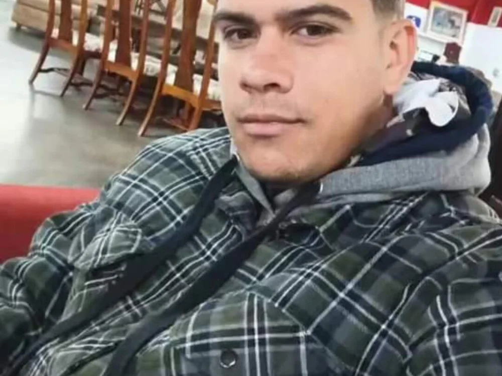 Axel23Vzla's Offline XXX Chat