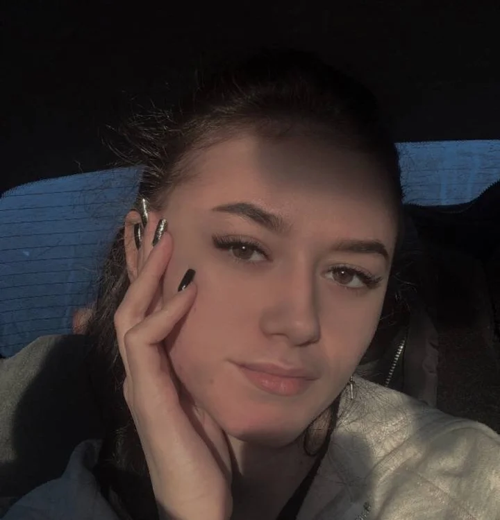 LanaTey Offline XXX-Chat