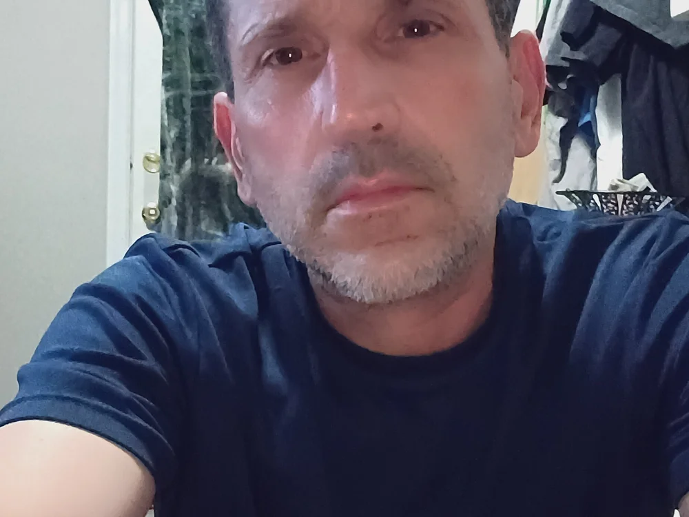 MikeOROGERS100 Obrolan XXX Offline
