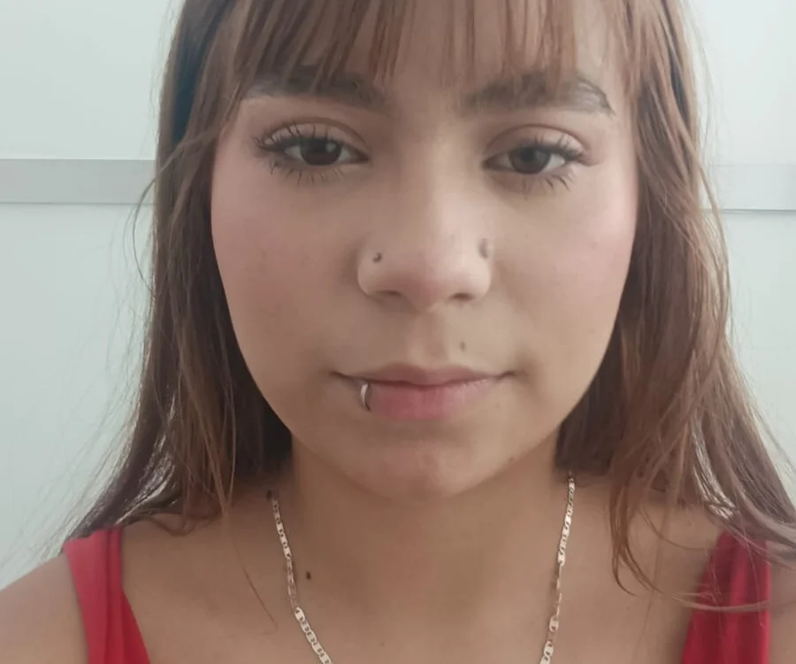 Reyshell-02's Offline XXX Chat