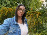 Annahismar élő XXX-chatje