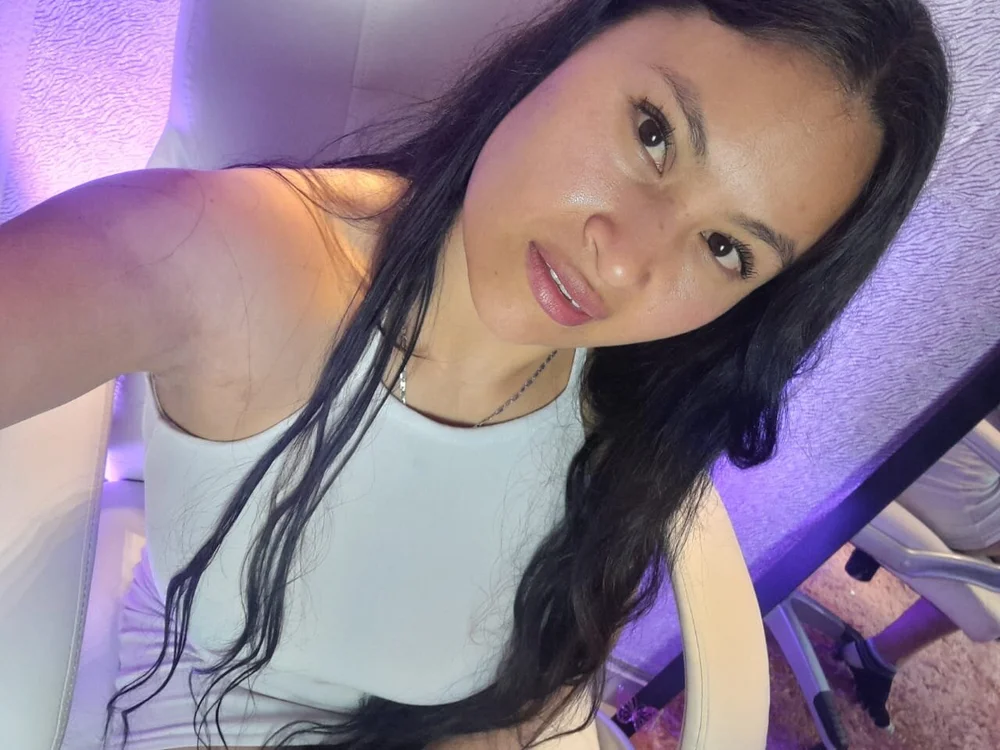 MelanyColins' Offline Chat Room