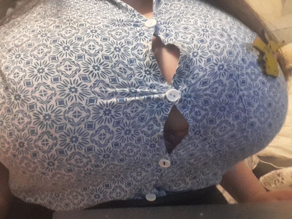 HentaiBoobs22's Offline XXX Chat