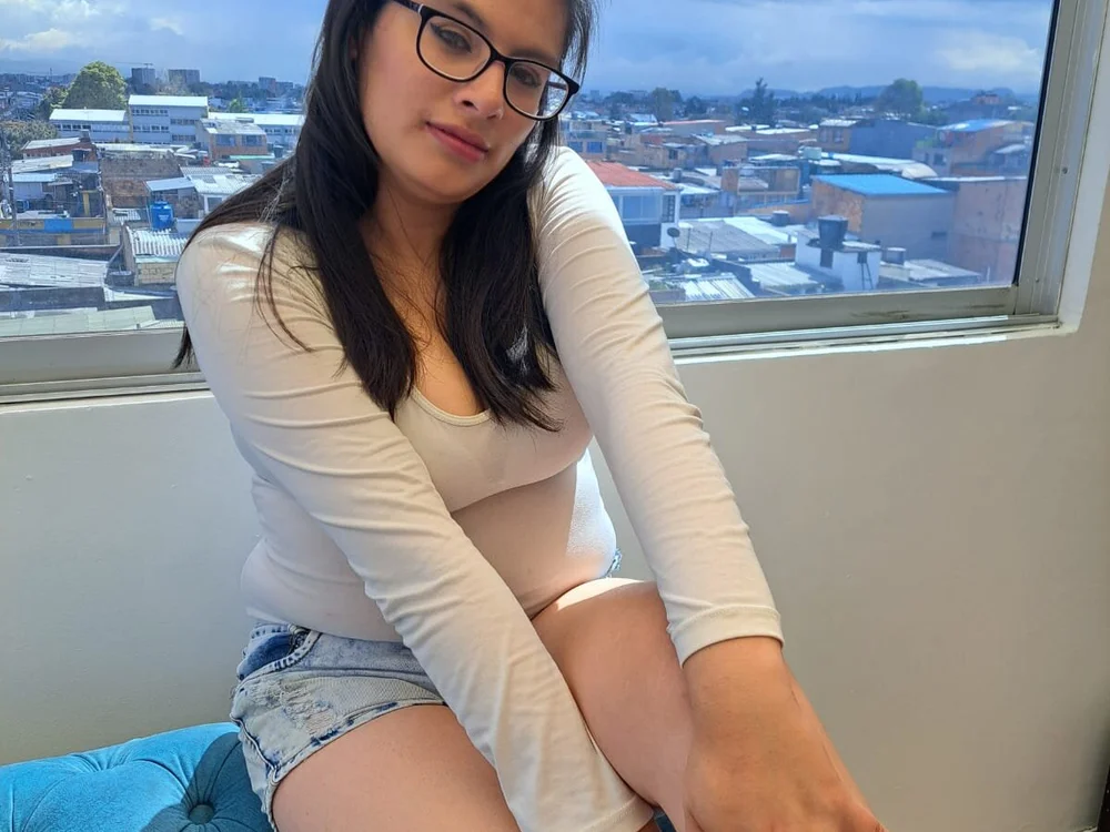 AndreaCorne's Offline Chat Room