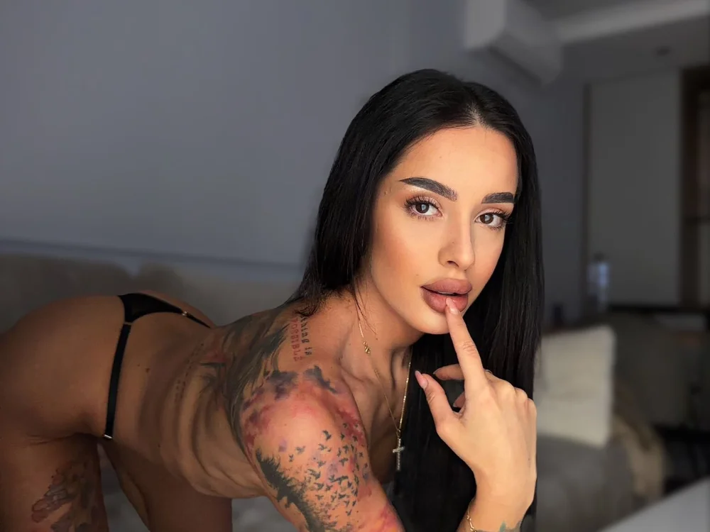 EvieRos Chat XXX Ngoại tuyến