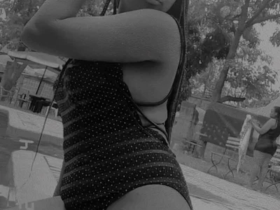 Darkndivine Female Ebony Webcam Striptease