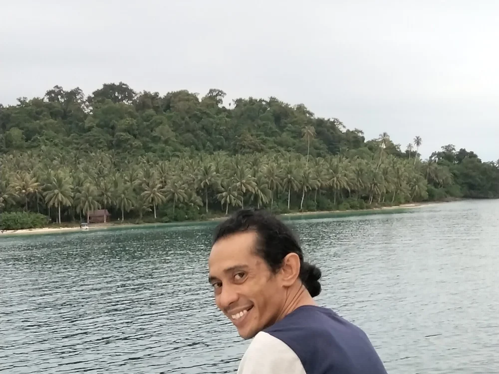 Bedsley Obrolan XXX Offline