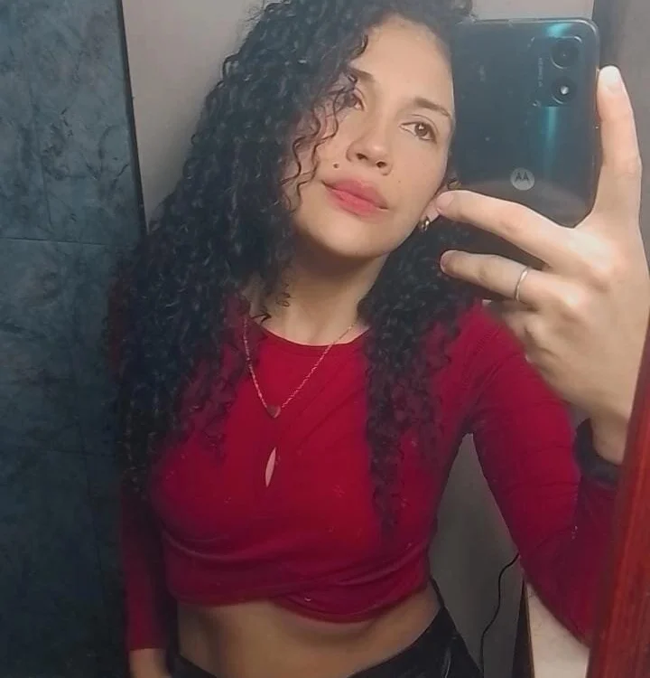 Fiorellayleo's Offline XXX Chat