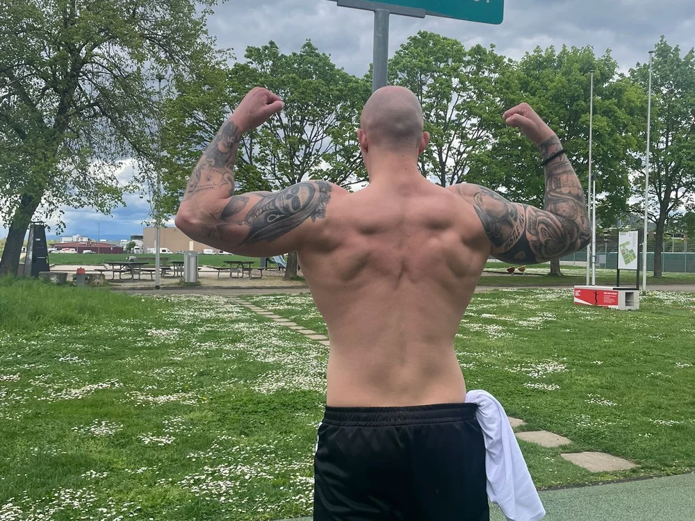 Офлайн-чат XXX TheGreatWhite33