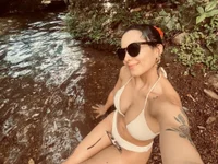 Gisell_Squirt_ Obrolan Langsung XXX