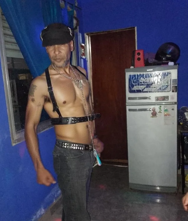 Morochitohot123 offline XXX-chatje