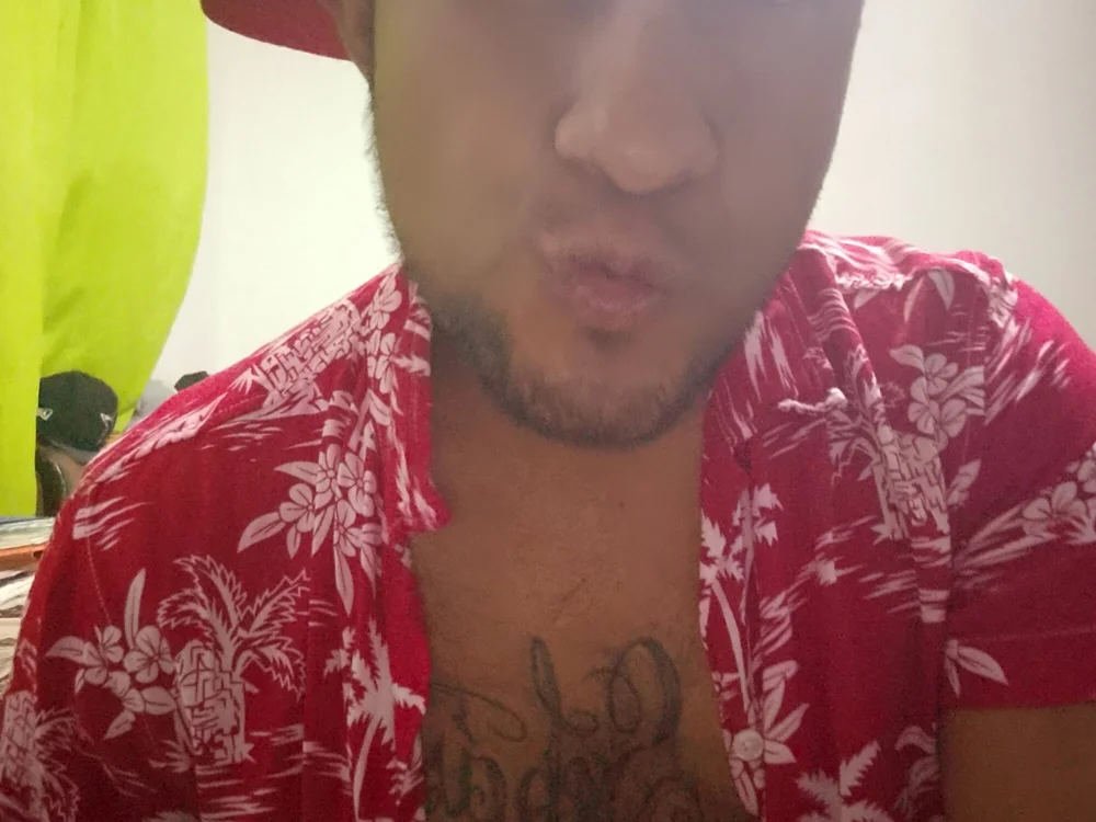 MorenitoPitudox's Offline XXX Chat