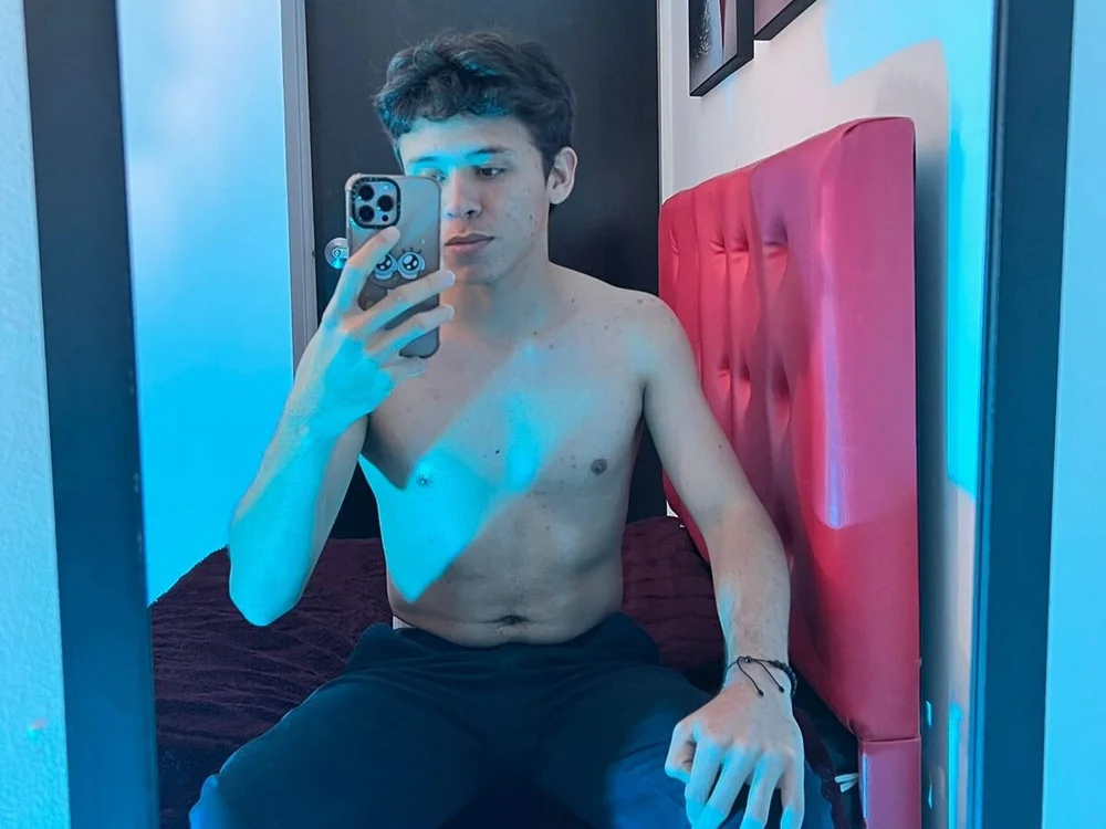 Nathan_copper1's Offline Chat Room