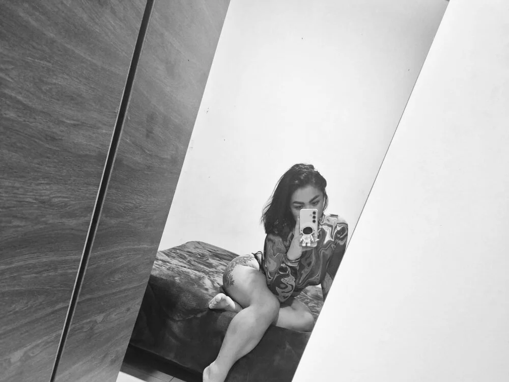 Jime1009's Offline XXX Chat