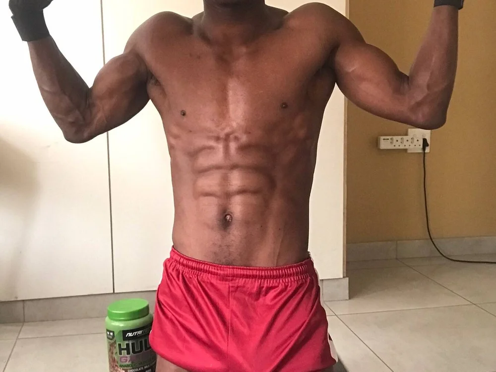 แชท XXX ออฟไลน์ของ DARK_GOLD_DICK