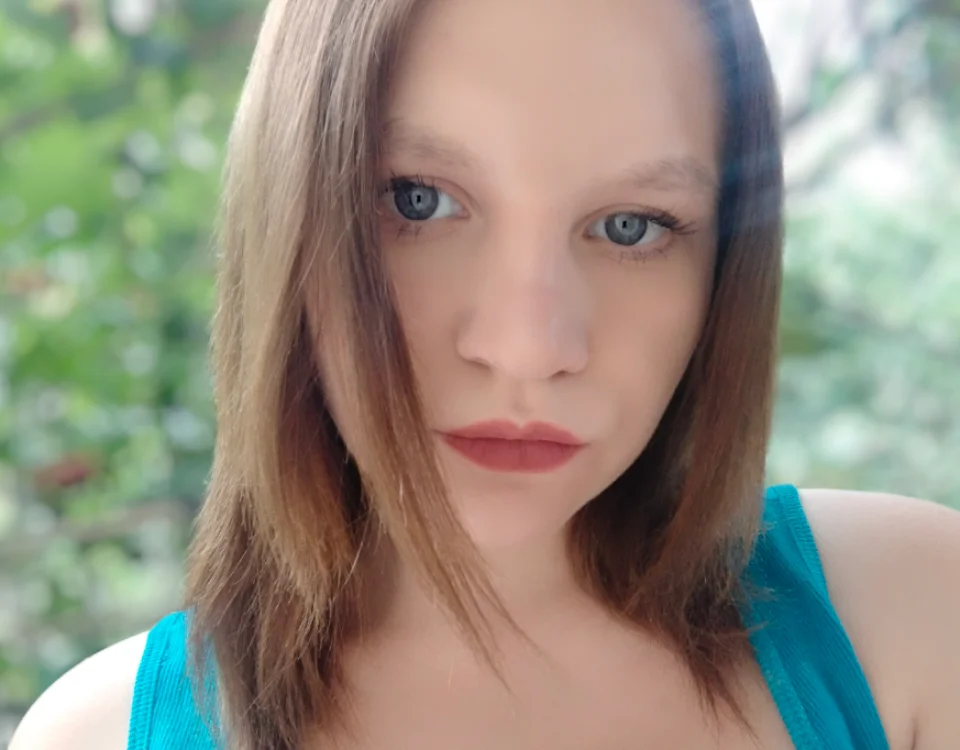 Sally_Elsa's Offline Chat Room