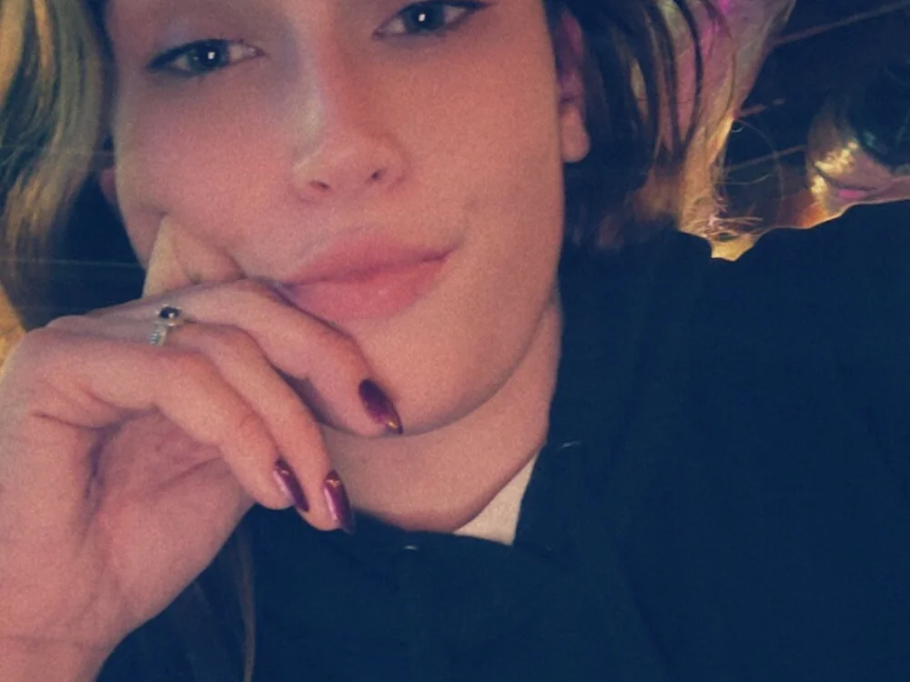 Loogieee69 Chat XXX offline