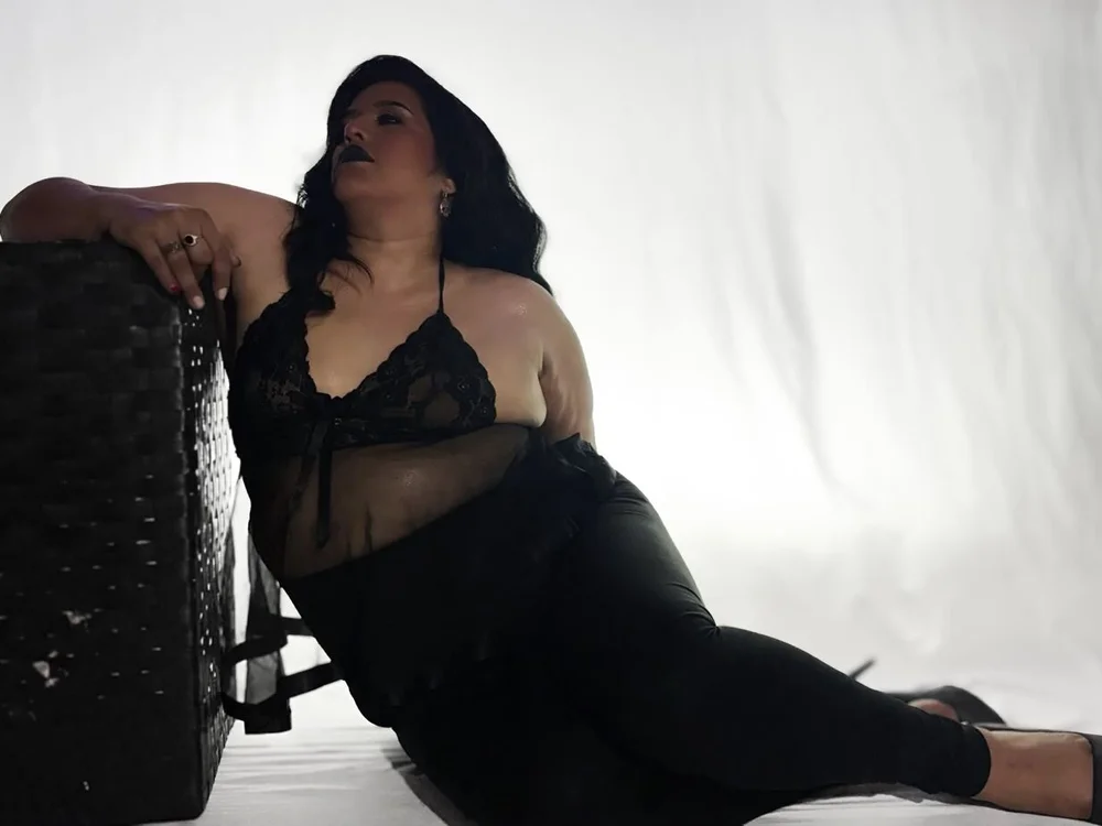 Andrea_secret_ Adlı Modelin Çevrimdışı XXX Sohbeti