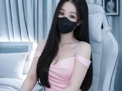 دردشة Velvetia الجنسية دون اتصال