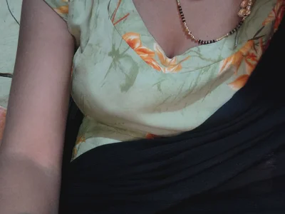 Bhabhi_Love_you profile