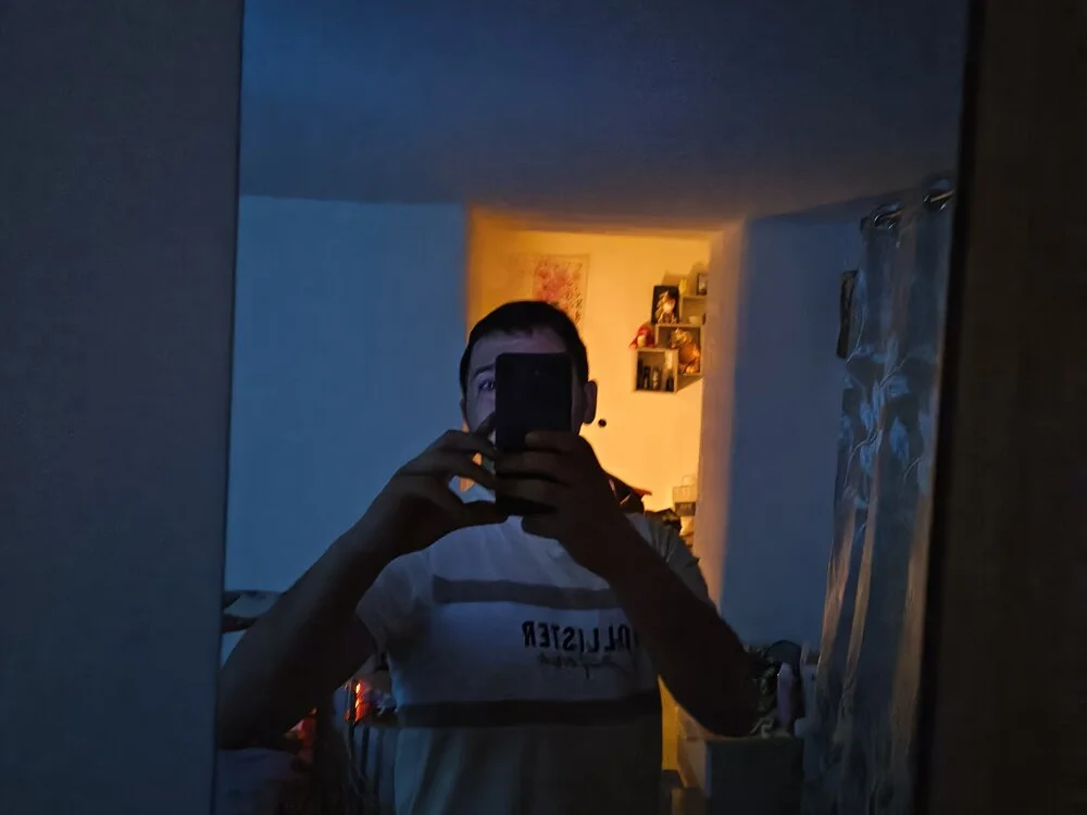 mikydutza 離線 XXX 聊天