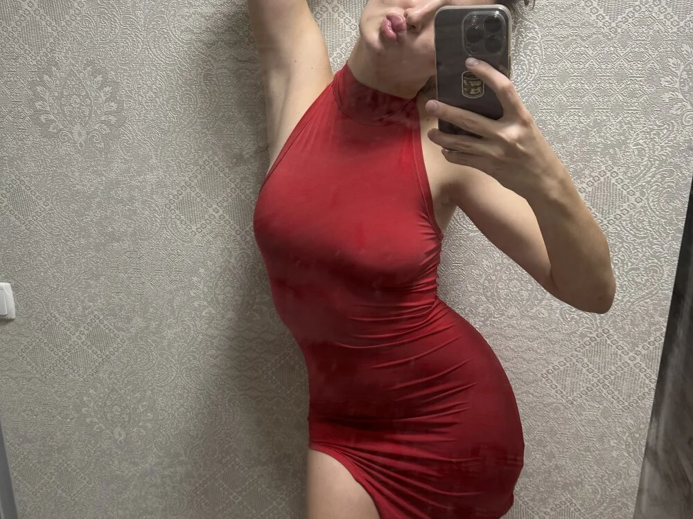 ElinaEl Chat XXX Ngoại tuyến