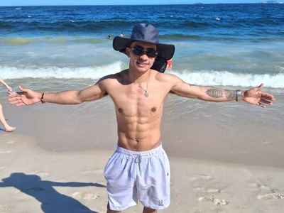 _eltoji Male Humiliation Live Cam Striptease