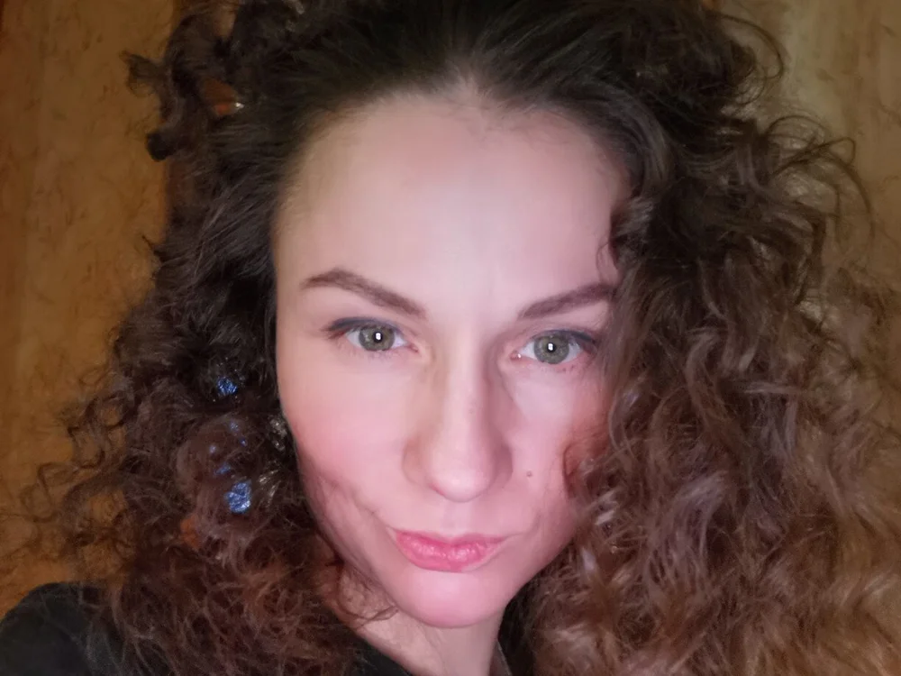 Alexa_Maud's Offline Chat Room