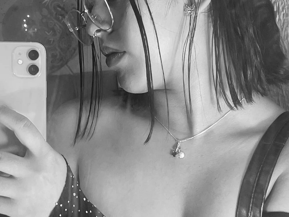 perla_jones_a offline chatrum