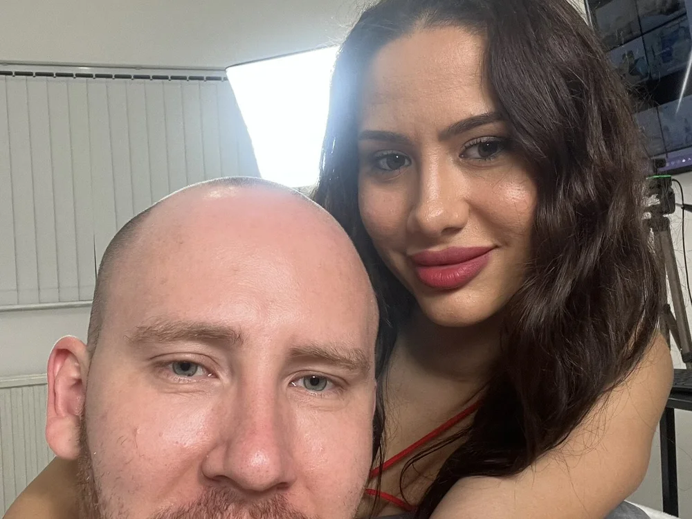 purefantasy69's Offline Chat Room