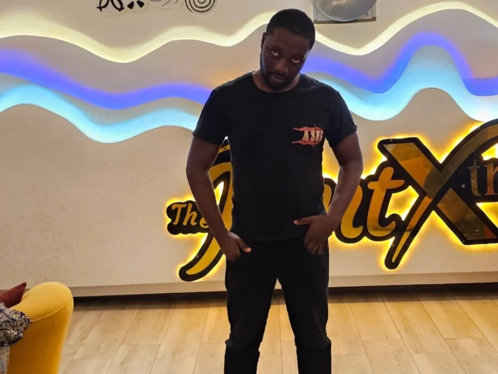 Black_King_Ouop: офлайн-секс-чат